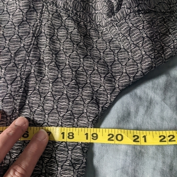 ANTHROPOLOGIE Daniel Rainn Bohemian Tunic Blouse Tassels in Black and White S - Picture 10 of 13